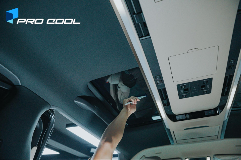 Dán phim cách nhiệt Pro Cool cho cửa sổ trời