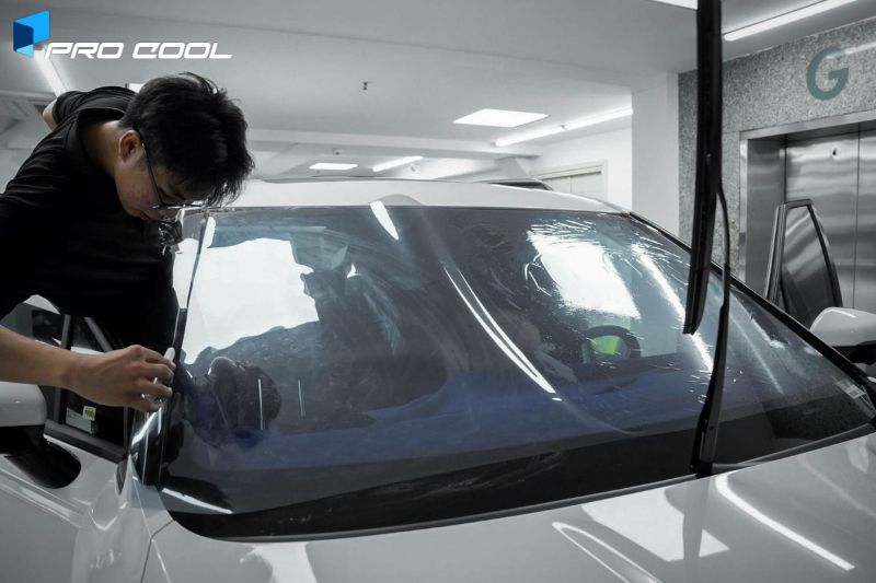 Có nên dán phim cách nhiệt Pro Cool tại Bình Dương không?