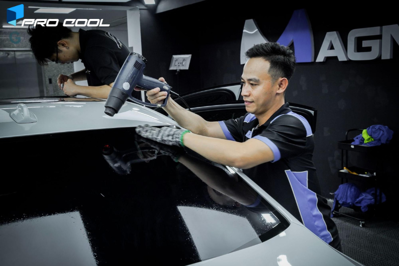 Kinh nghiệm dán phim cách nhiệt Pro Cool tại Đồng Tháp 13 Quá trình thi công dán phim chuyên nghiệp đảm bảo độ bền