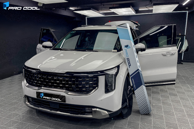 Kia Carnival dán phim cách nhiệt ô tô Pro Cool
