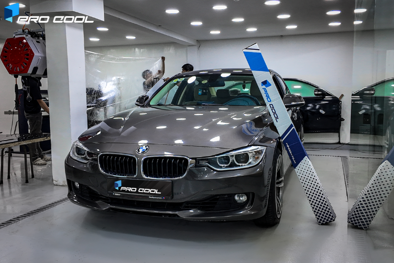 Chủ xe BMW 320i dán phim cách nhiệt Pro Cool tại Kom Tum